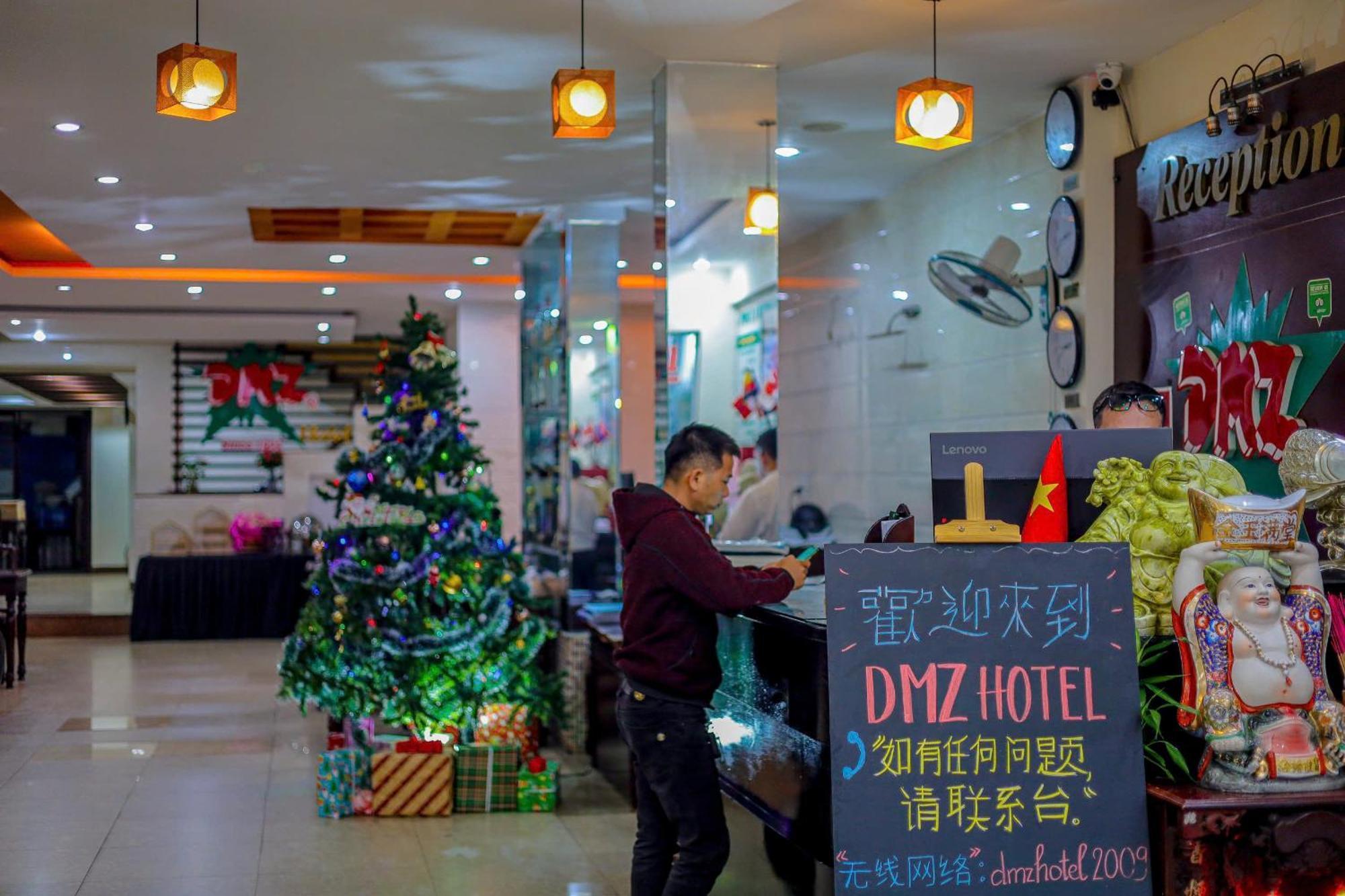 DMZ Hotel Hue Buitenkant foto